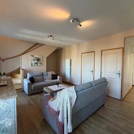 Les Songes Duplex Cosy 3 Chambres 1 Salle De Bain A 1 Km De Bayeux Parking Public Gratuit 15 Km De La Mer Proche Plages Du Debarquement Apartment