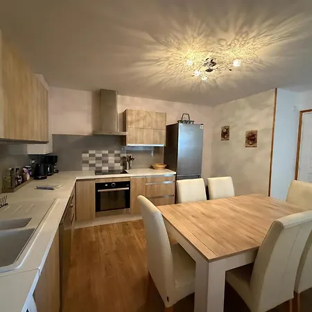 Les Songes Duplex Cosy 3 Chambres 1 Salle De Bain A 1 Km De Bayeux Parking Public Gratuit 15 Km De La Mer Proche Plages Du Debarquement Apartment Saint-Vigor-le-Grand
