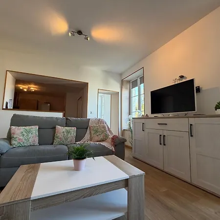 Les Songes Duplex Cosy 3 Chambres 1 Salle De Bain A 1 Km De Bayeux Parking Public Gratuit 15 Km De La Mer Proche Plages Du Debarquement * Saint-Vigor-le-Grand