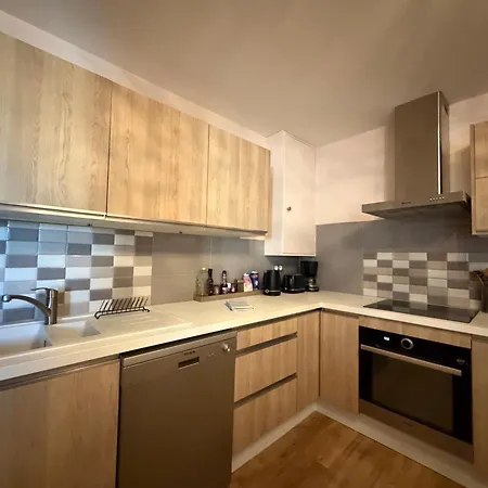 Les Songes Duplex Cosy 3 Chambres 1 Salle De Bain A 1 Km De Bayeux Parking Public Gratuit 15 Km De La Mer Proche Plages Du Debarquement Apartment Saint-Vigor-le-Grand