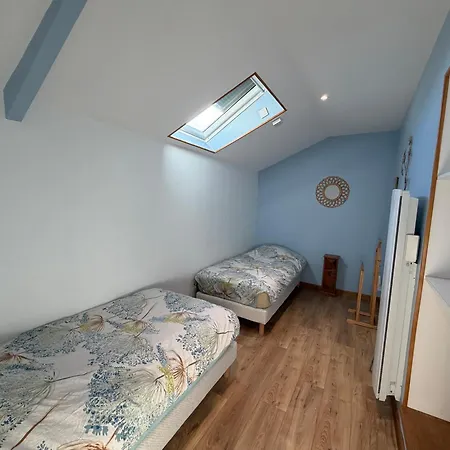 Les Songes Duplex Cosy 3 Chambres 1 Salle De Bain A 1 Km De Bayeux Parking Public Gratuit 15 Km De La Mer Proche Plages Du Debarquement Saint-Vigor-le-Grand
