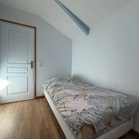 Les Songes Duplex Cosy 3 Chambres 1 Salle De Bain A 1 Km De Bayeux Parking Public Gratuit 15 Km De La Mer Proche Plages Du Debarquement