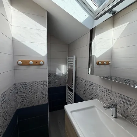 Apartment Les Songes Duplex Cosy 3 Chambres 1 Salle De Bain A 1 Km De Bayeux Parking Public Gratuit 15 Km De La Mer Proche Plages Du Debarquement Saint-Vigor-le-Grand