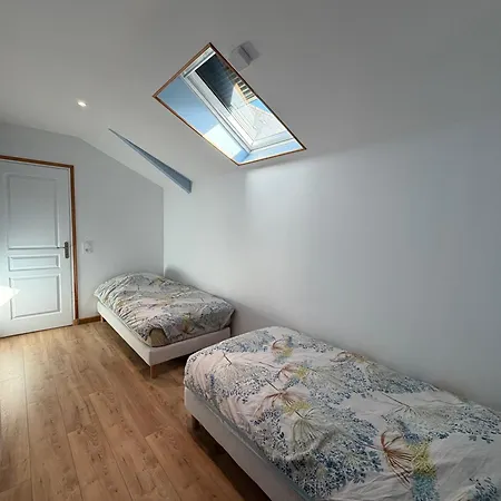 Apartment Les Songes Duplex Cosy 3 Chambres 1 Salle De Bain A 1 Km De Bayeux Parking Public Gratuit 15 Km De La Mer Proche Plages Du Debarquement *