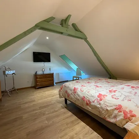 Apartment Les Songes Duplex Cosy 3 Chambres 1 Salle De Bain A 1 Km De Bayeux Parking Public Gratuit 15 Km De La Mer Proche Plages Du Debarquement
