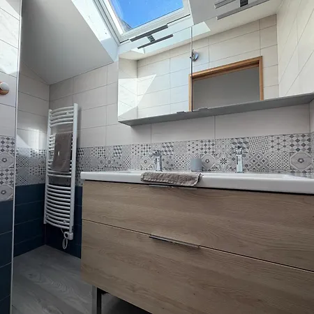 Apartment Les Songes Duplex Cosy 3 Chambres 1 Salle De Bain A 1 Km De Bayeux Parking Public Gratuit 15 Km De La Mer Proche Plages Du Debarquement Saint-Vigor-le-Grand